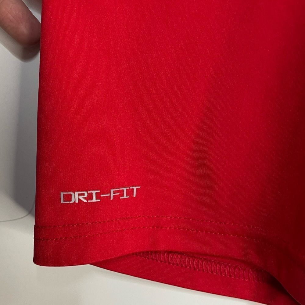 5 for $25🔥Nike Dri-Fit‎ Swim Red Short Sleeve Athletic T-Shirt Small - Picture 3 of 8
